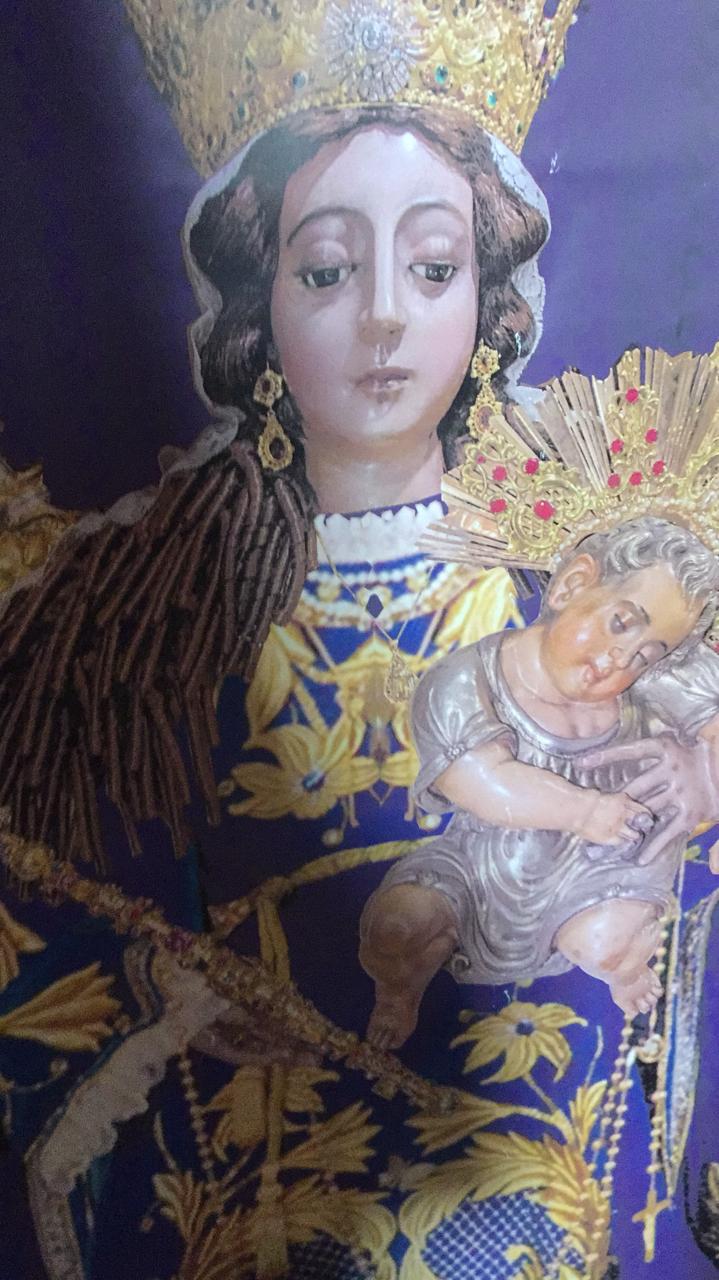 Virgen del Rosario al Vaticano 01