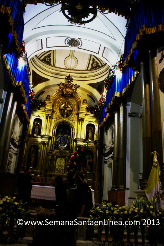 Adorno Basilica Santo Domingo 03